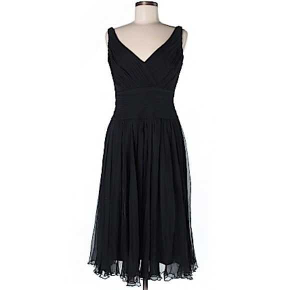 Tadashi Shoji Dresses & Skirts - Tadashi Shoji %100 Silk dress